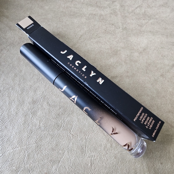 JACLYN Noodie Color Liquid Lipstick .12 fl oz Full Size Poutspoken Cosmetics New - Picture 3 of 8